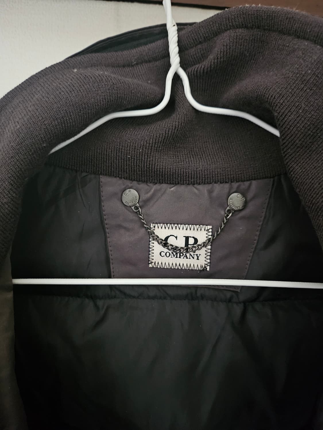 cp컴퍼니 항공점퍼 그레이패딩 100사이즈 상품이미지5