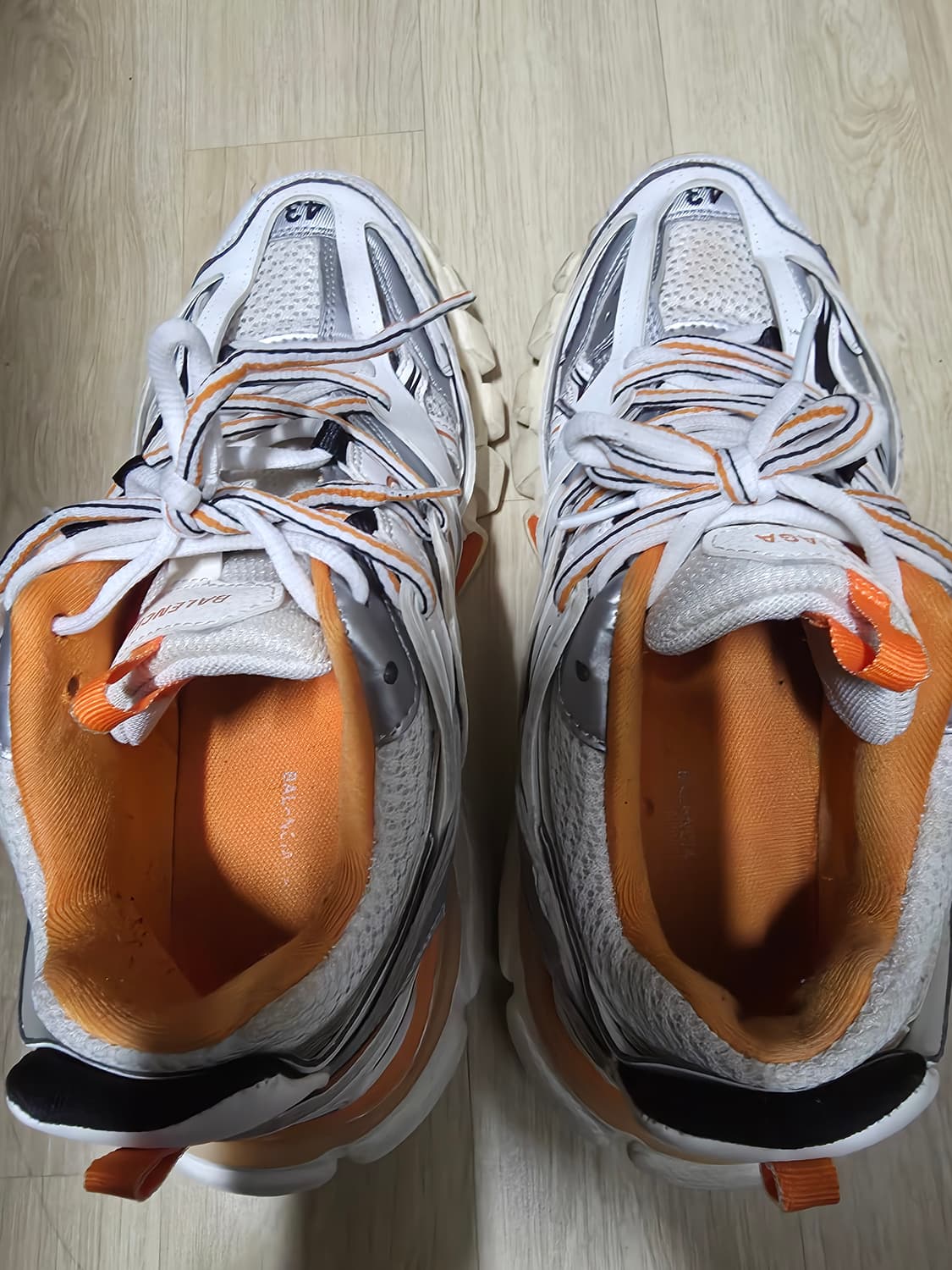 발렌시아가트랙 43사이즈 상품이미지1