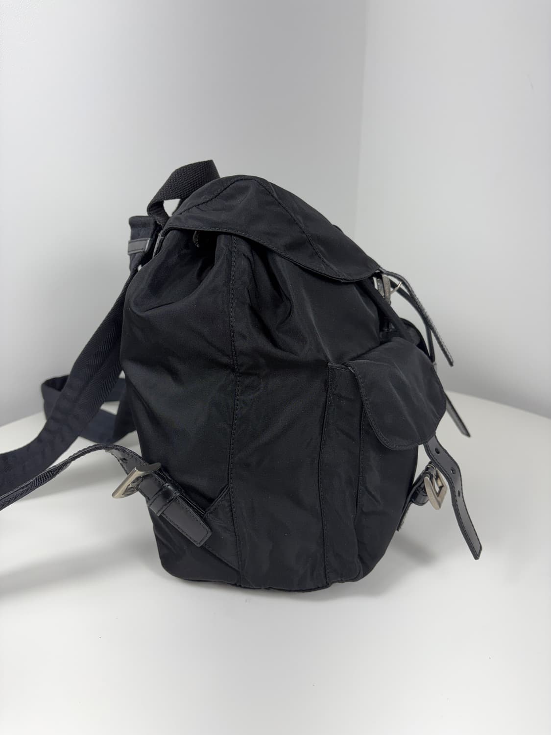 프라다 나일론 투포켓 스몰 백팩 상품이미지4