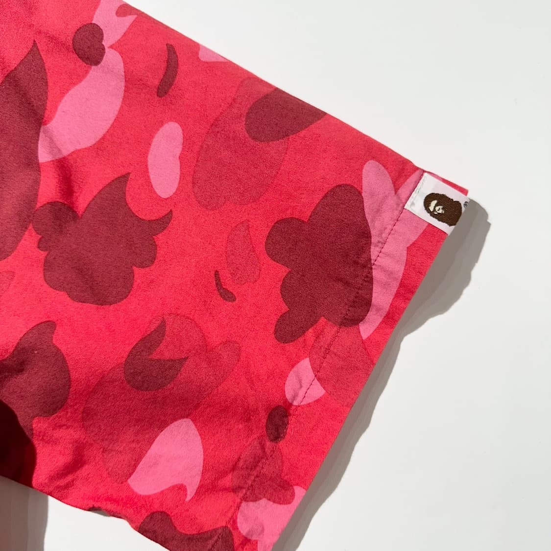 베이프 사루 로고 패치 카모 반팔 셔츠 상품이미지5