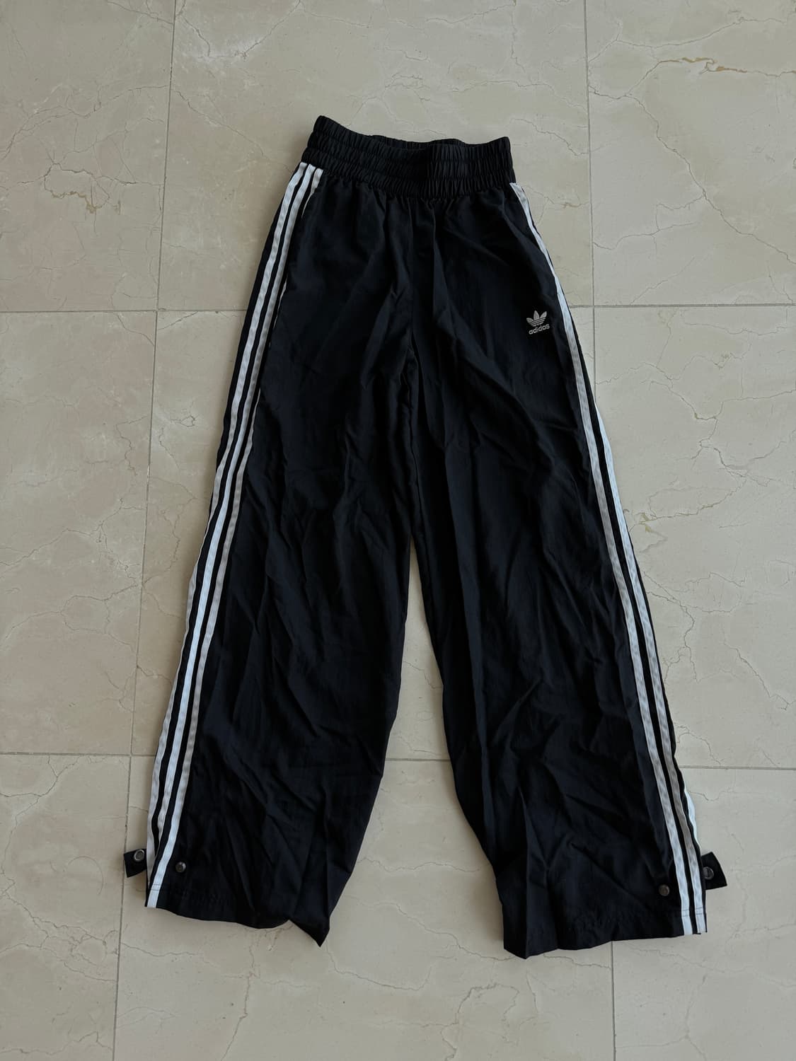 아디다스 Adidas 와이드 레그 트랙 팬츠 xs (오버핏)  상품이미지1