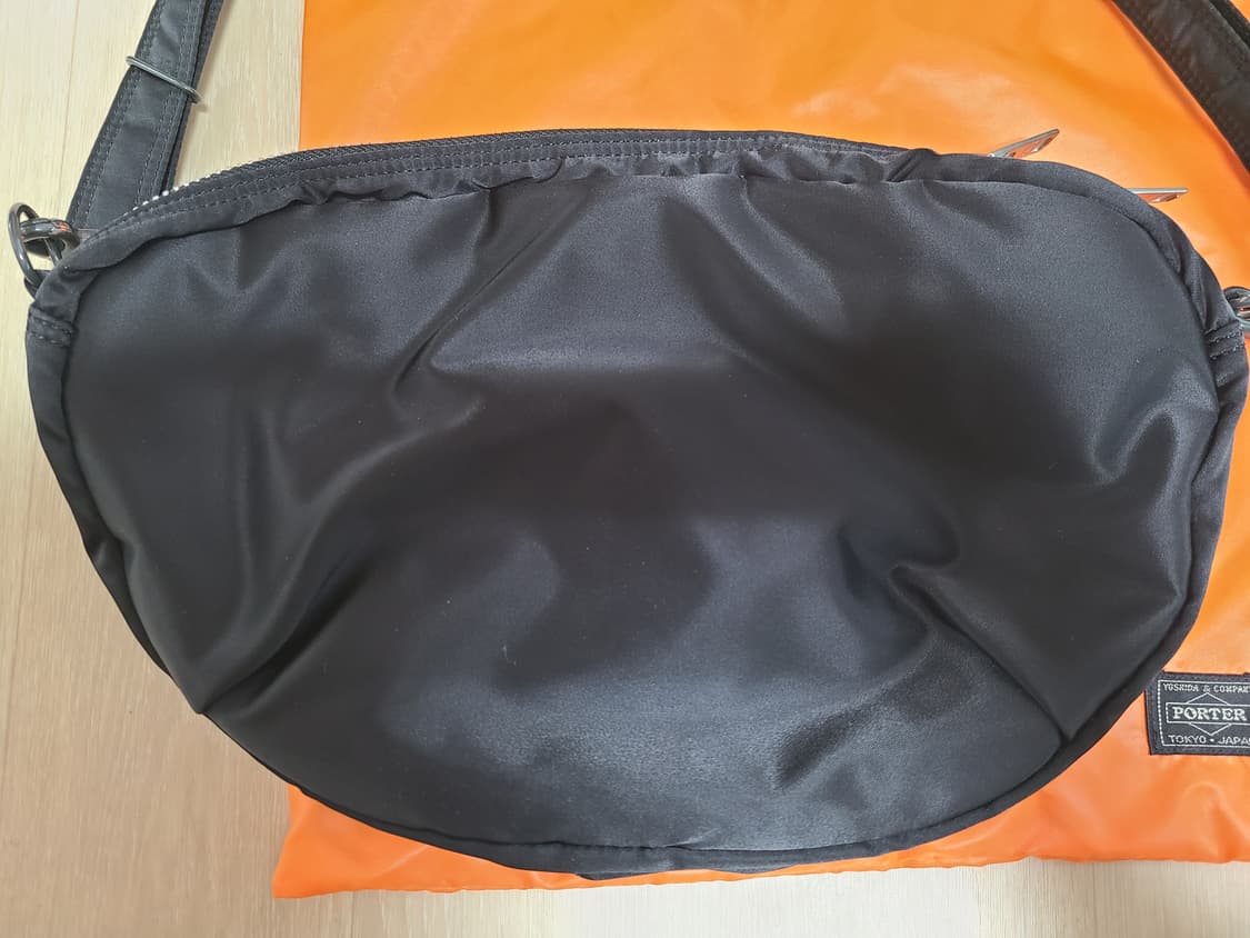 요시다포터 탱커 반달백 상품이미지3