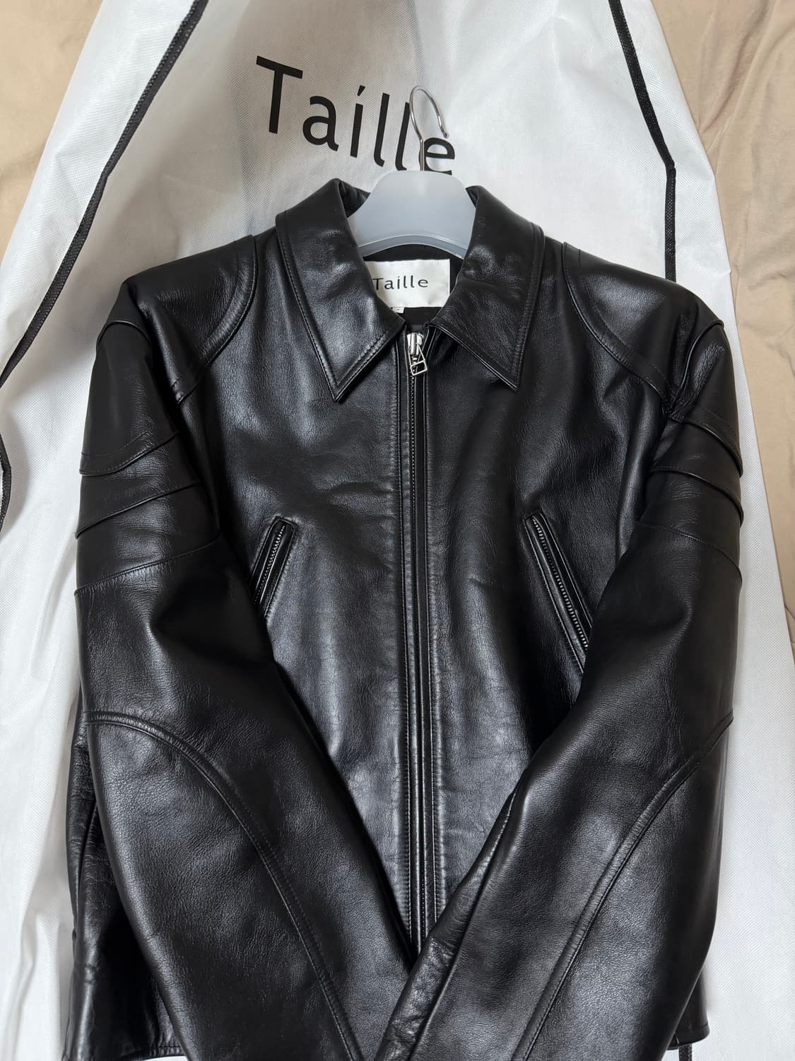 타일레 레더 자켓 판매합니다 상품이미지1