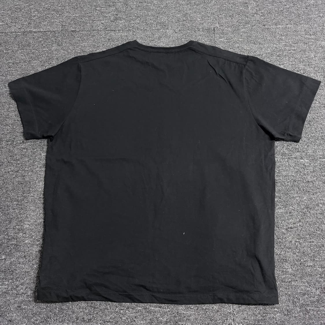 세터 레트로 무드 그래픽 반팔티 상품이미지5