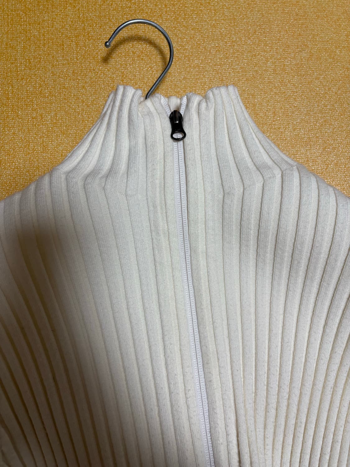 아모멘토 리브드 하이넥 가디건 ribbed high neck 상품이미지8