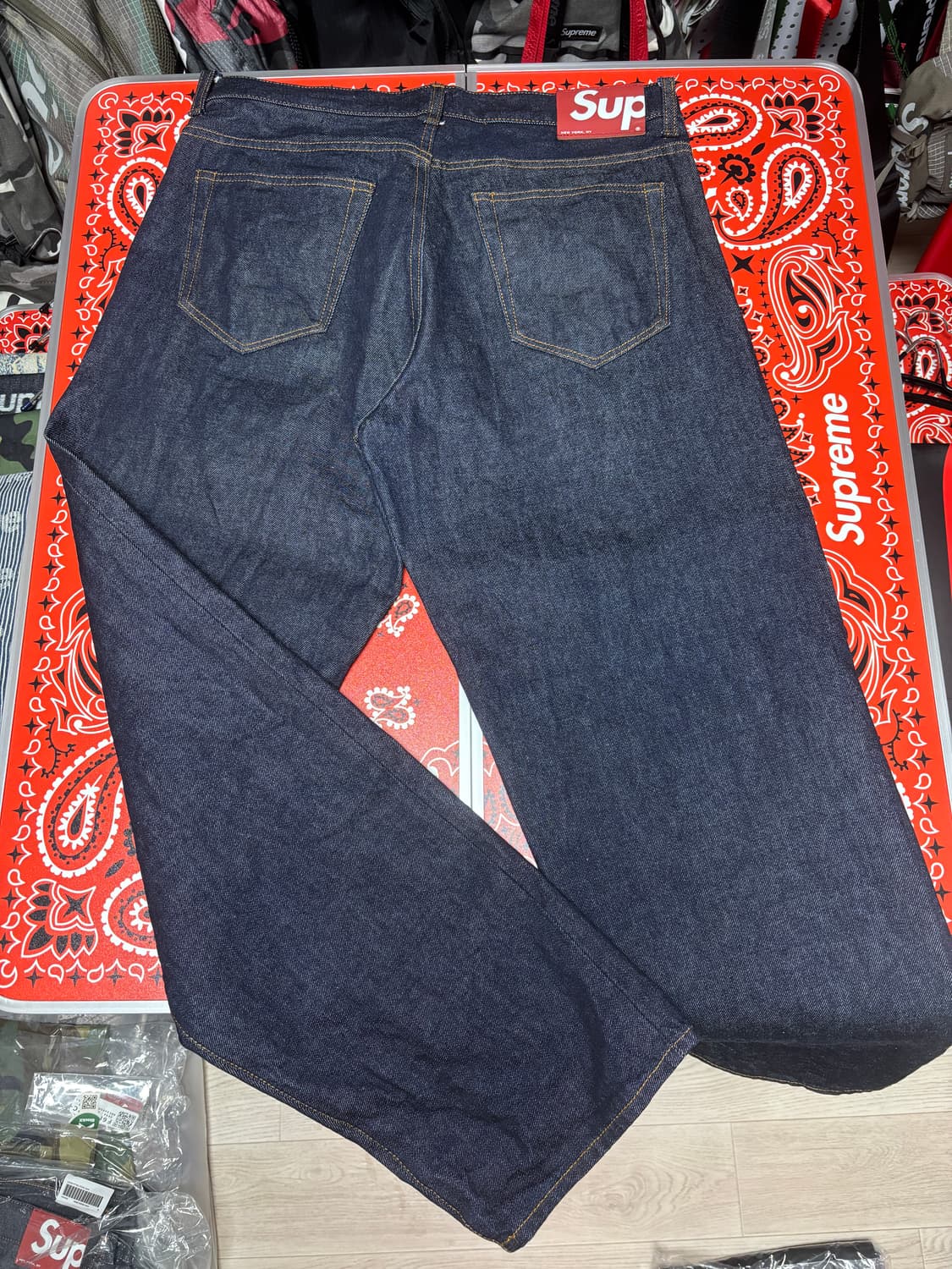 [32] 슈프림 리지드 루즈 핏 셀비지 진 리지드 인디고 24FW 상품이미지3