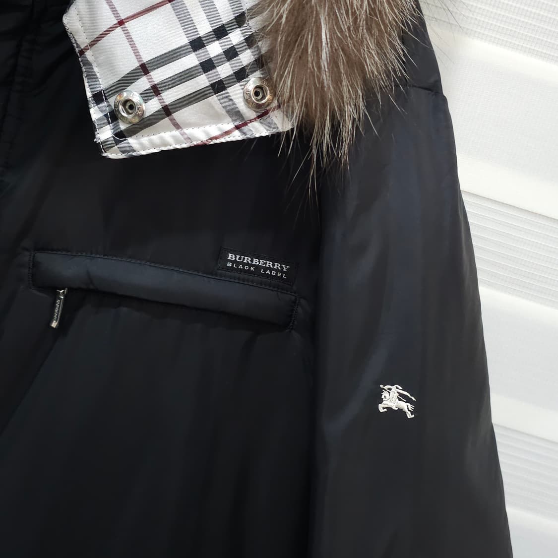 버버리 블랙라벨 구스다운 패딩- L 상품이미지2