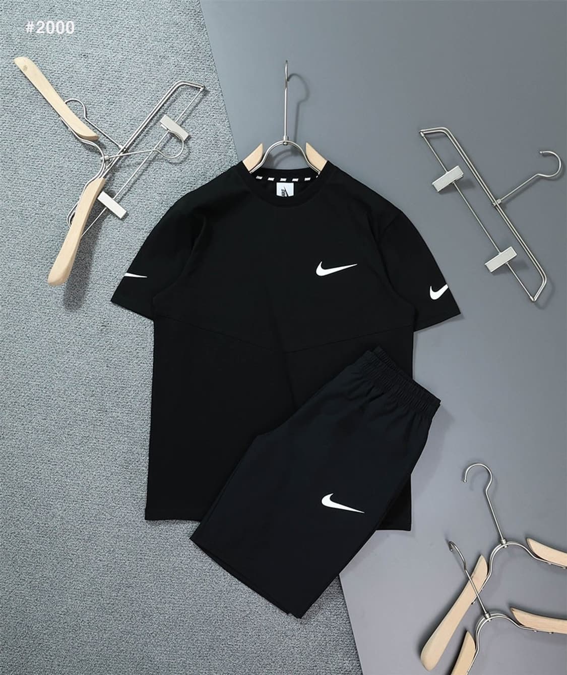 나이키x스우시 반팔 티셔츠 & 반바지 세트 상품이미지1