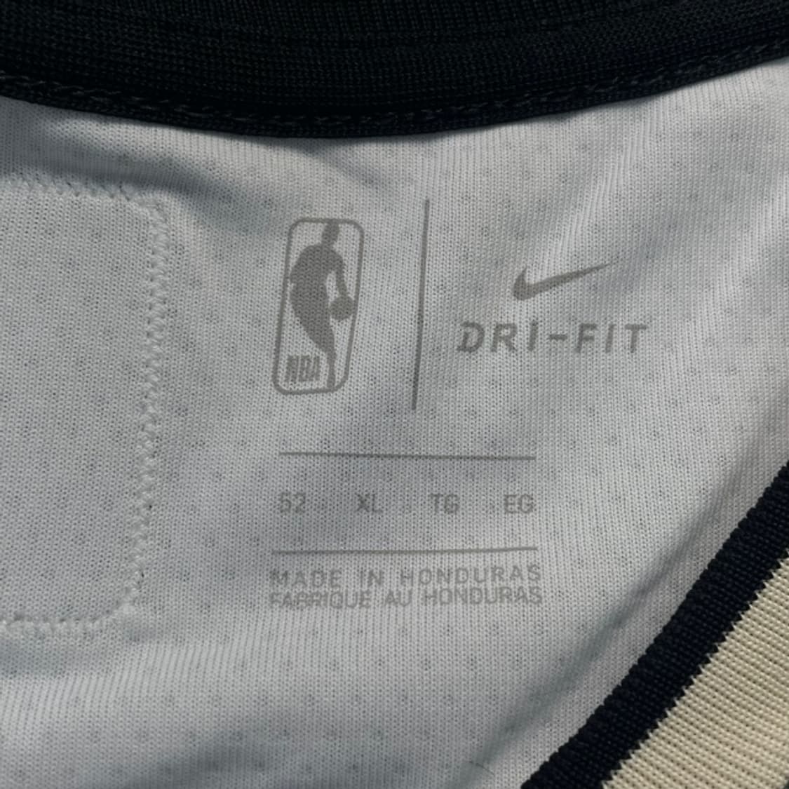 100 나이키 X NBA 아데토쿤보 유니폼 상품이미지3