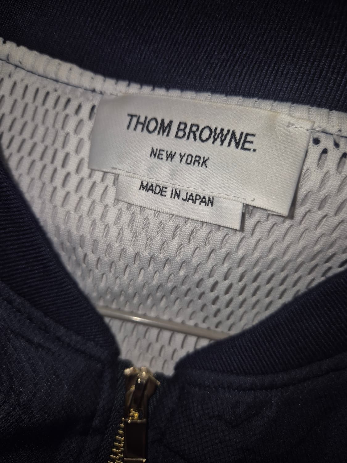 톰브라운 4바 봄버 바람막이 자켓 네이비 상품이미지4