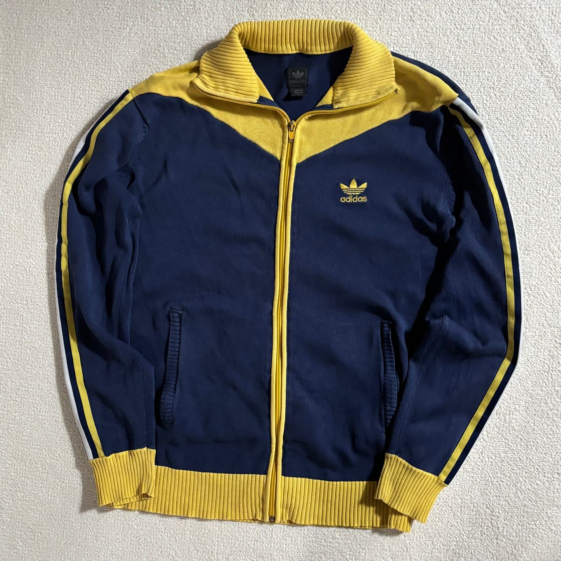 아디다스 올드스쿨 네이비 옐로우 남노 니트집업 상품이미지1