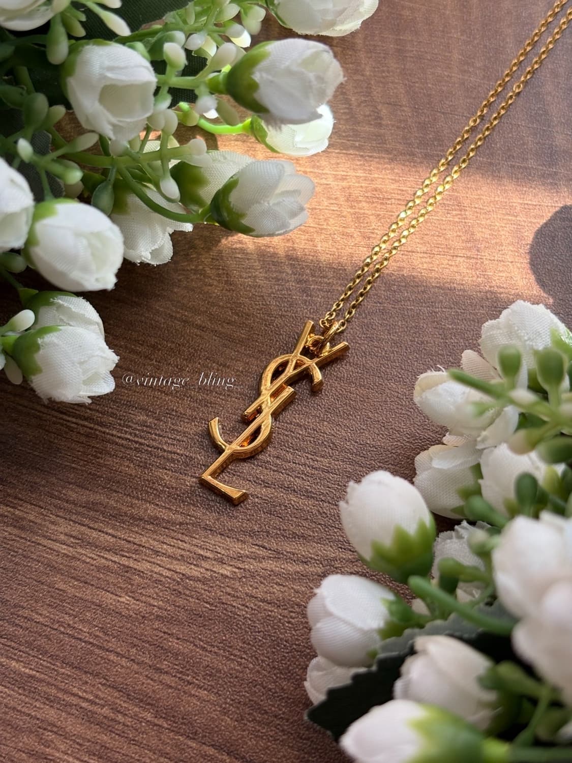 생로랑 심플 로고 골드 목걸이 상품이미지1