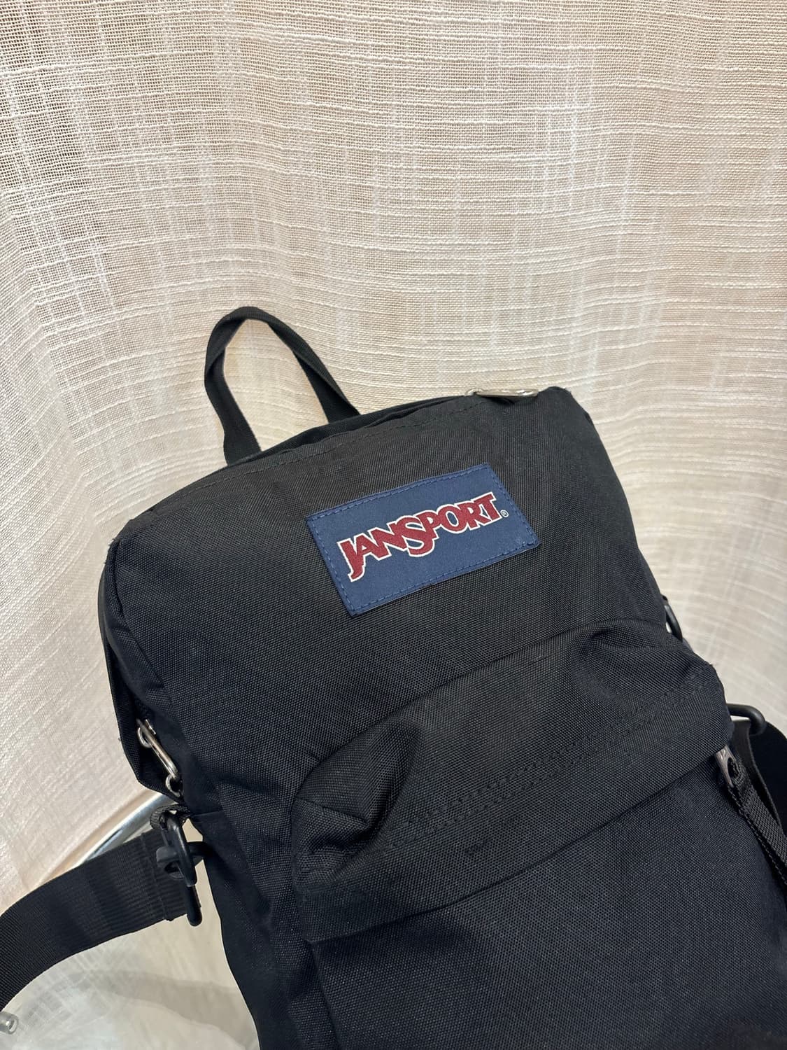 정품 잔스포츠 크로스바디 숄더백     상품이미지4