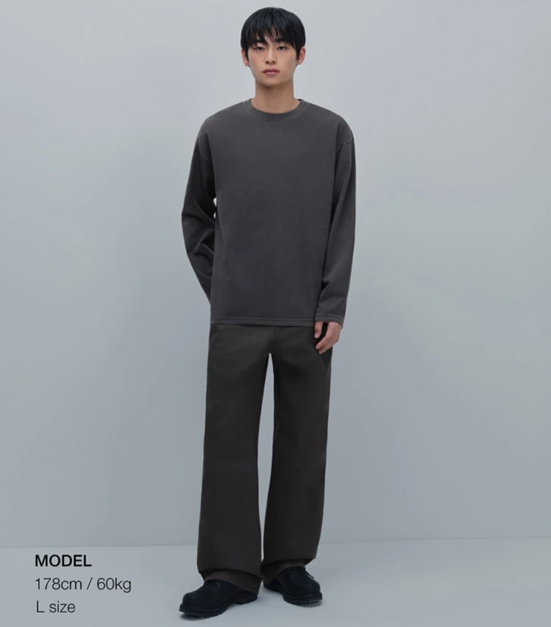 [무신사스탠다드] 피그먼트 릴렉스드 크루넥 긴팔티 차콜그레이 L 미개봉 상품이미지1
