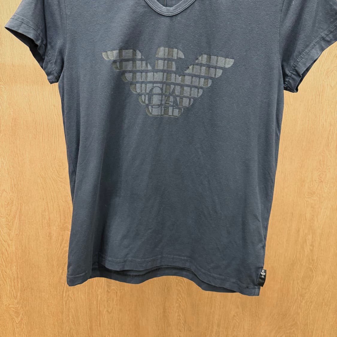 엠포리오 아르마니 라운드넥 반팔 티셔츠 로고 프린팅 디테일 슬림핏 네이비 상품이미지5