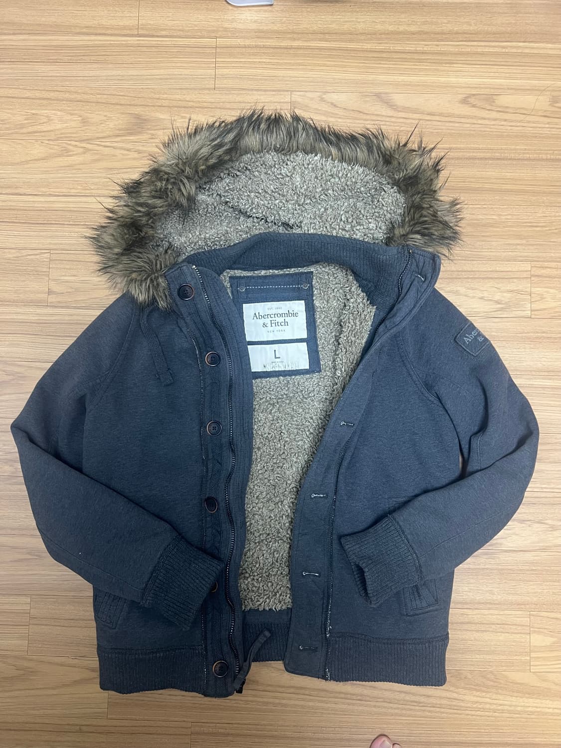 아베크롬비 울프죠 퍼후드집업 L사이즈 판매합니다 상품이미지1