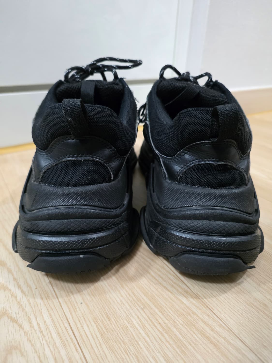 발렌시아가 트리플S 트레이너 트리플 블랙 43 상품이미지3