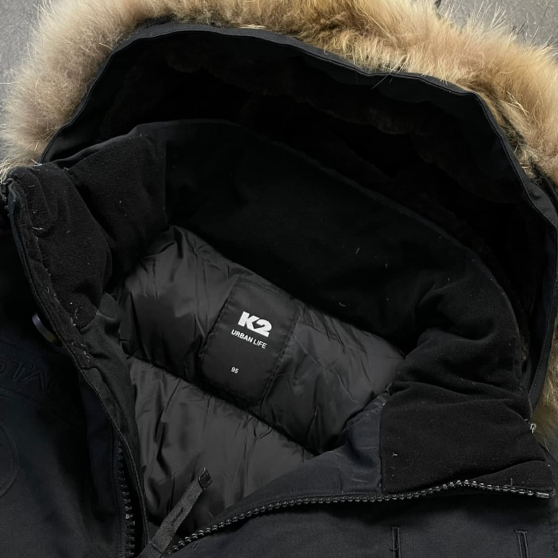 100 K2 구스다운 라쿤 숏패딩 상품이미지4