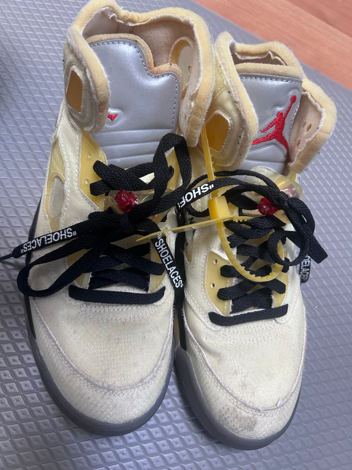 오프화이트 조던5 상품이미지3