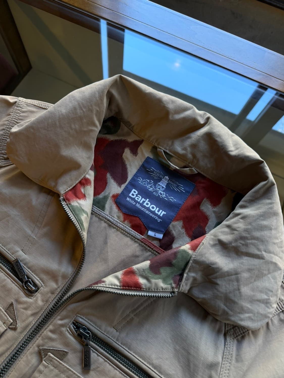 화이트 마운티니어링 X 바버 유틸리티 자켓 100 상품이미지6