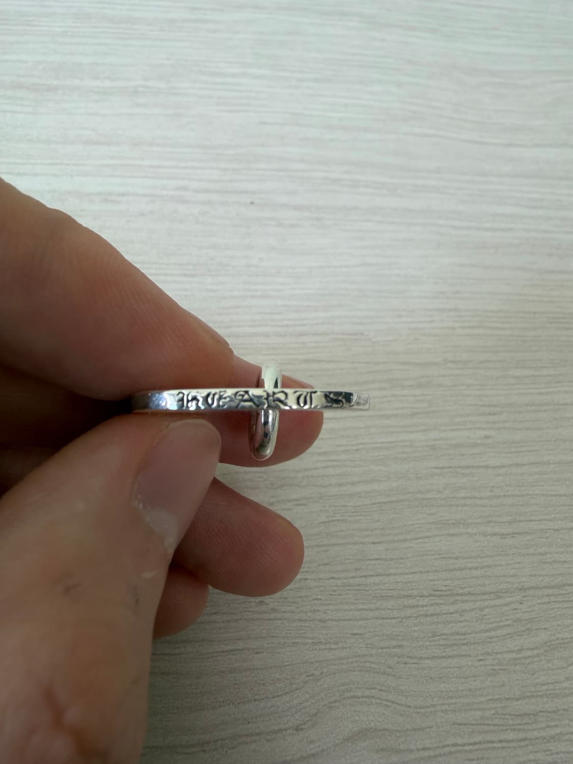 크롬하츠 nyc 쉴드 참 펜던트 트링킷 상품이미지5