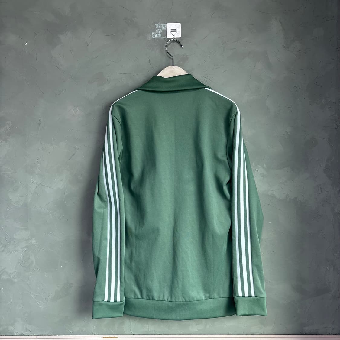 아디다스 신형 베켄바우어 져지 트랙탑 올리브 카키 상품이미지4