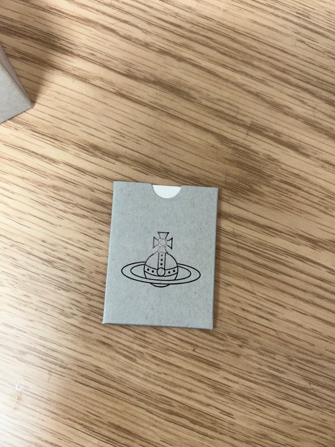 비비안웨스트우드 미니 바스 릴리프 귀걸이 상품이미지5