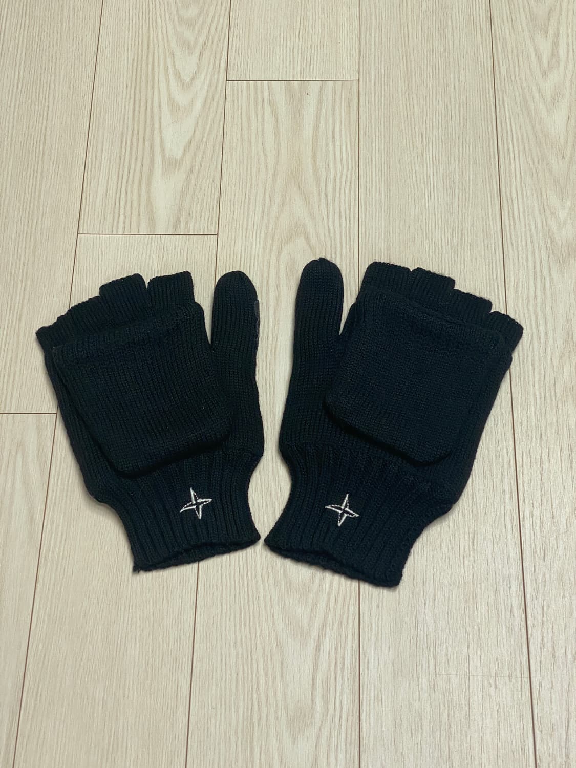 스톤아일랜드 장갑 상품이미지3