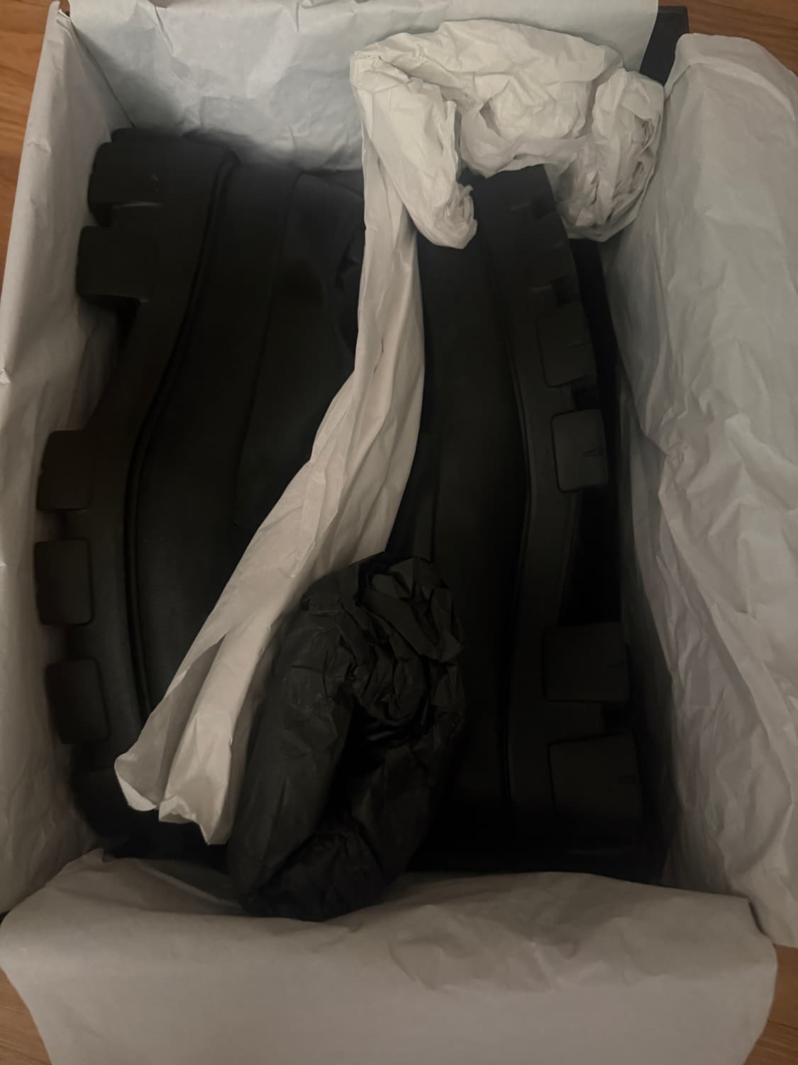 ”프라다 모놀리스 더비“ 오늘 발송 가능 상품이미지3