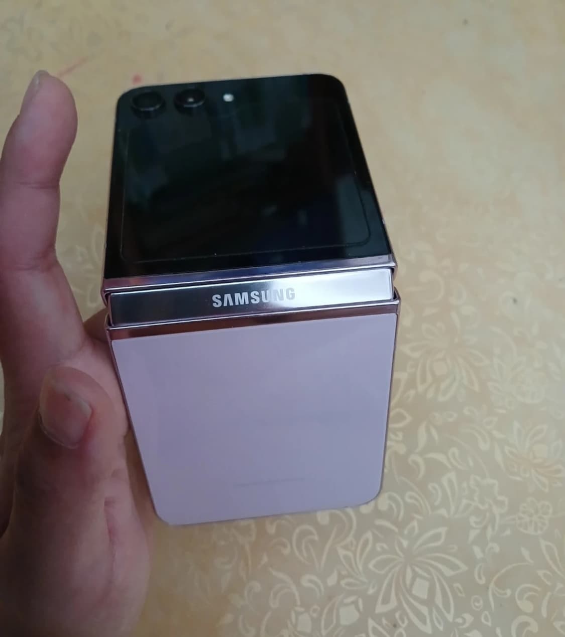 갤럭시z플립5 상품이미지4