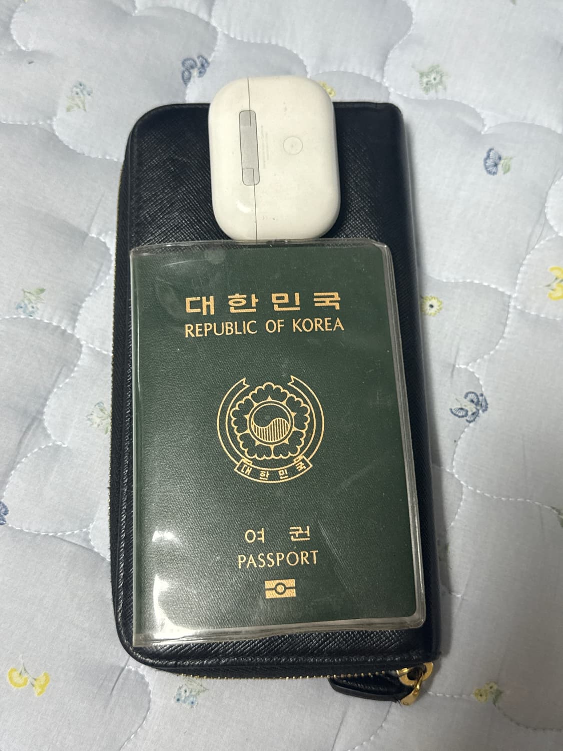 프라다 가죽 장지갑 상품이미지2