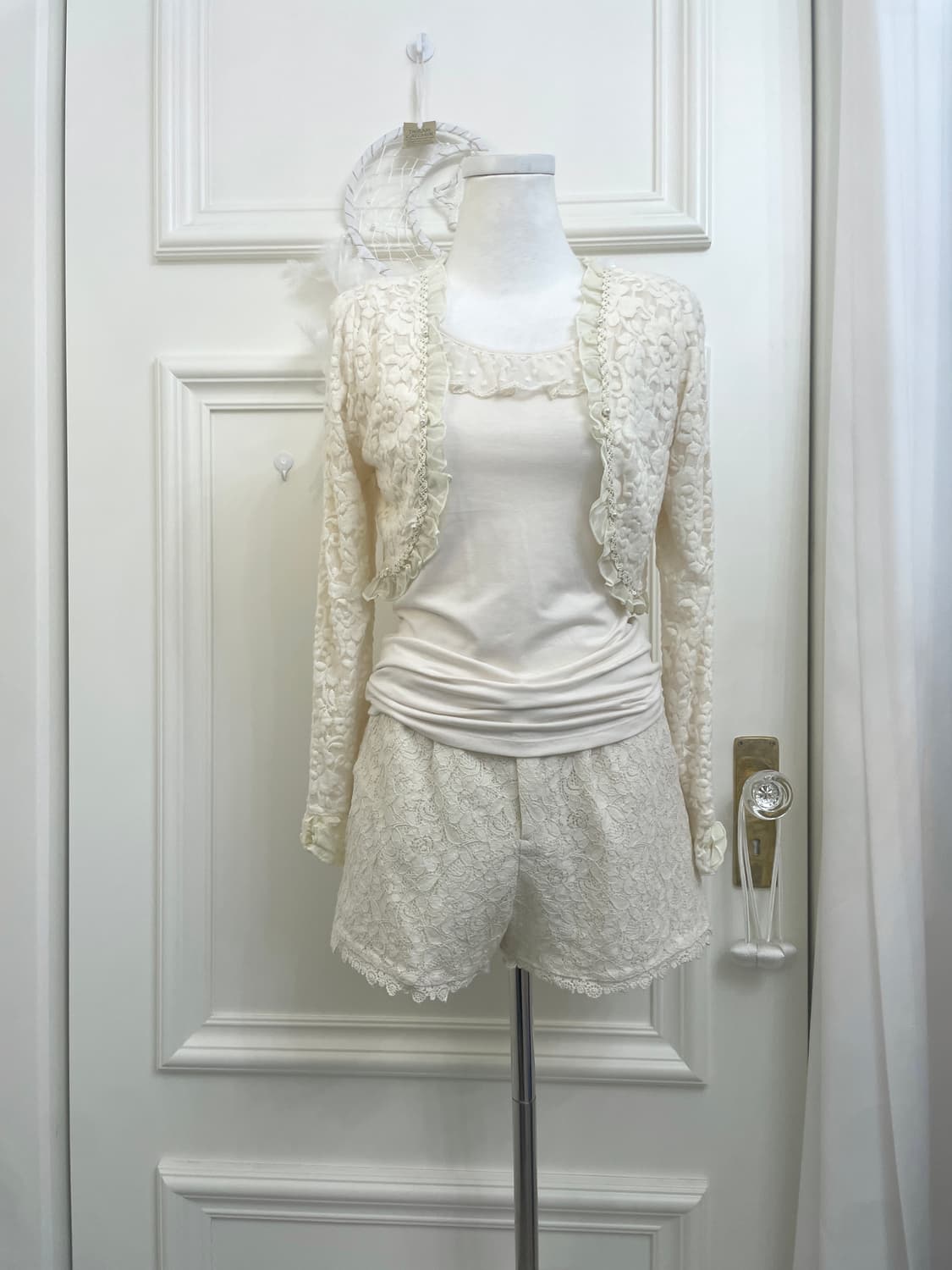 AXES FEMME ivory lace ruffle bolero card 상품이미지1