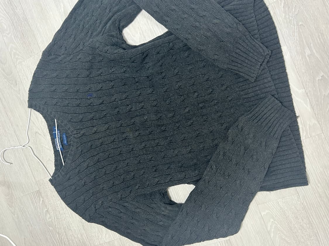 폴로 차콜 니트 상품이미지1