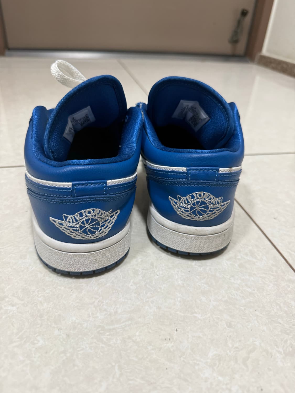 조던1 로우 화이트 다크 마리나 블루 235 상품이미지3