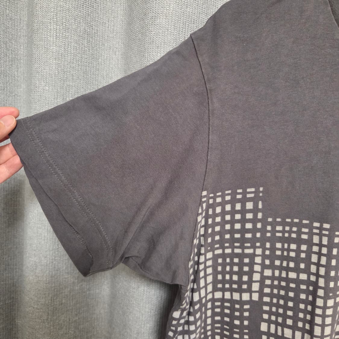 Uniqlo UT 반팔 티셔츠 L(100) 상품이미지4