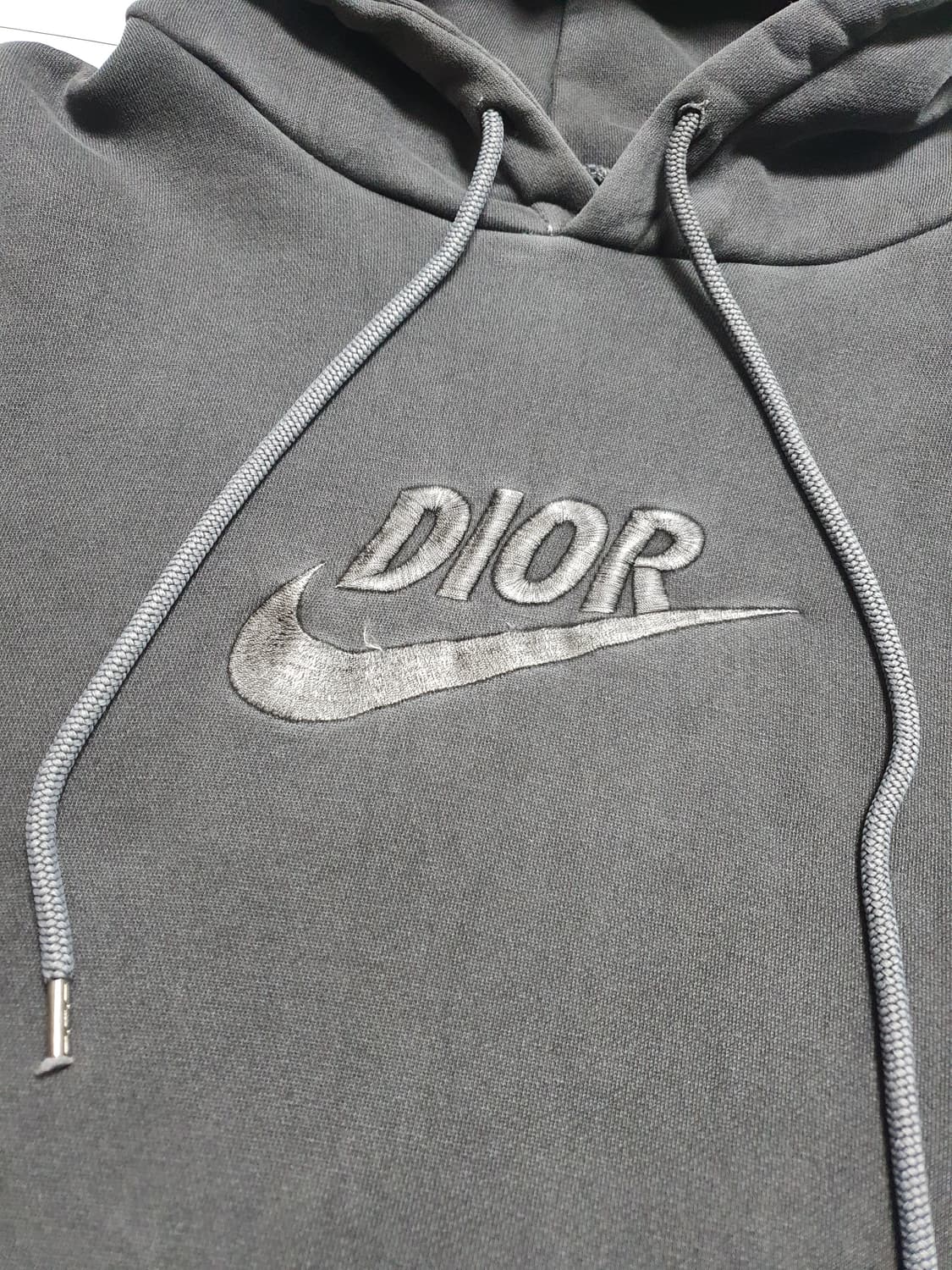 나이키 디올 콜라보 피그먼트 기모후드티 상품이미지3