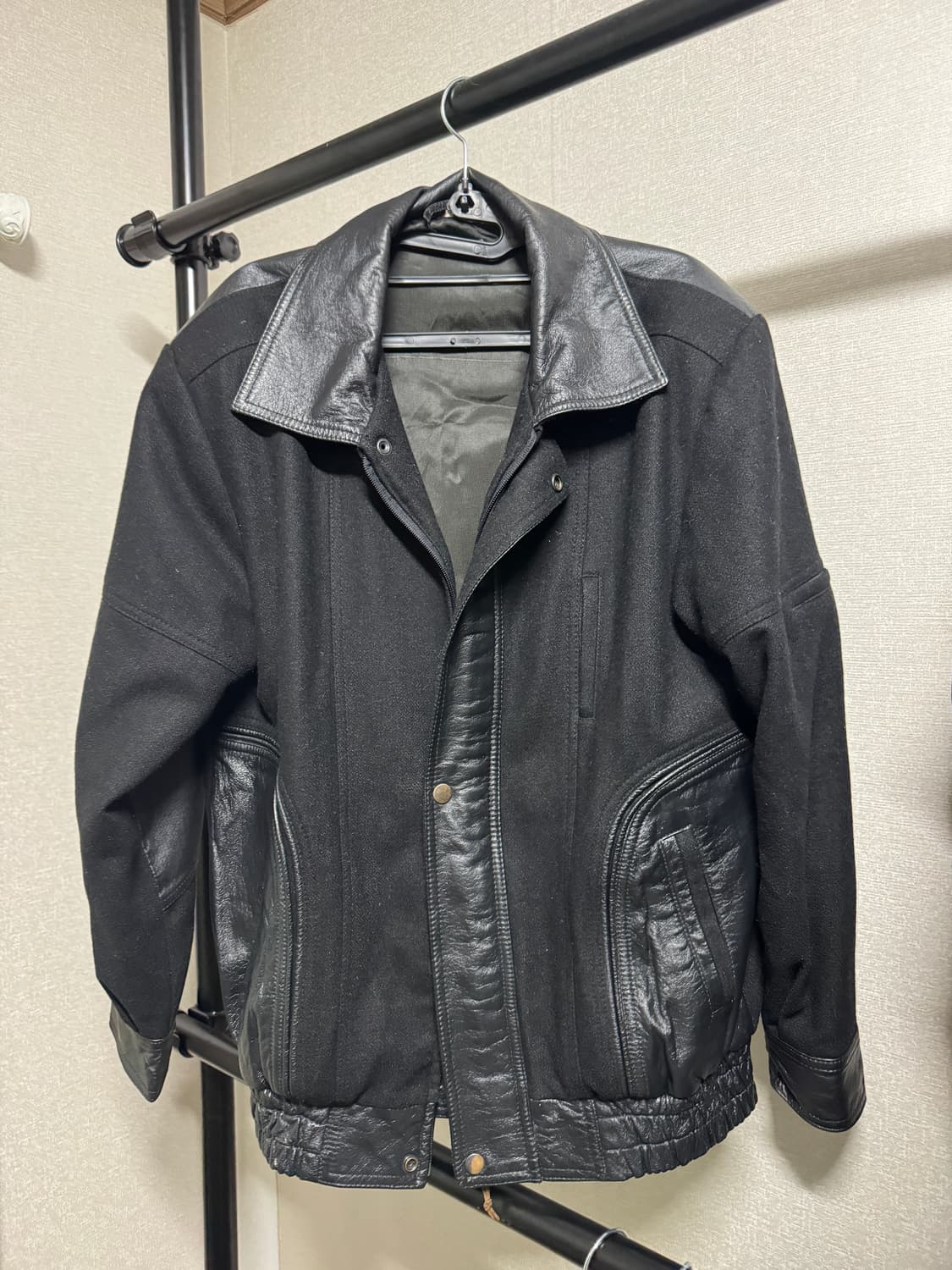 올블랙 가죽 요크 & 엘보우 패치 울 자켓 상품이미지1