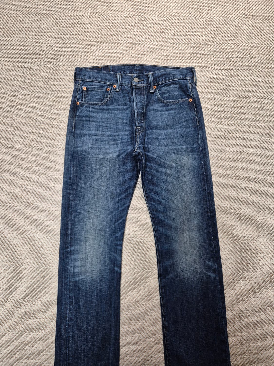 리바이스  501 ( p53 )

리바이스는 단순한 브랜드를 넘어, 17 상품이미지2