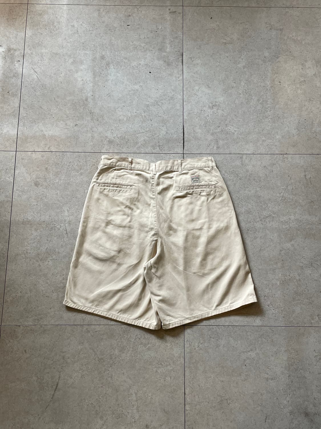 폴로 랄프로렌 베이지 치노 반바지 상품이미지1