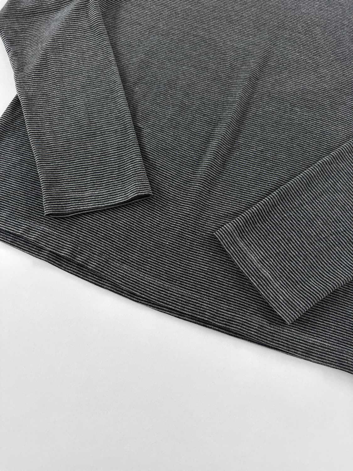 요지 포 리빙 파인 스트라이프 패턴 롱 슬리브 티셔츠 상품이미지7