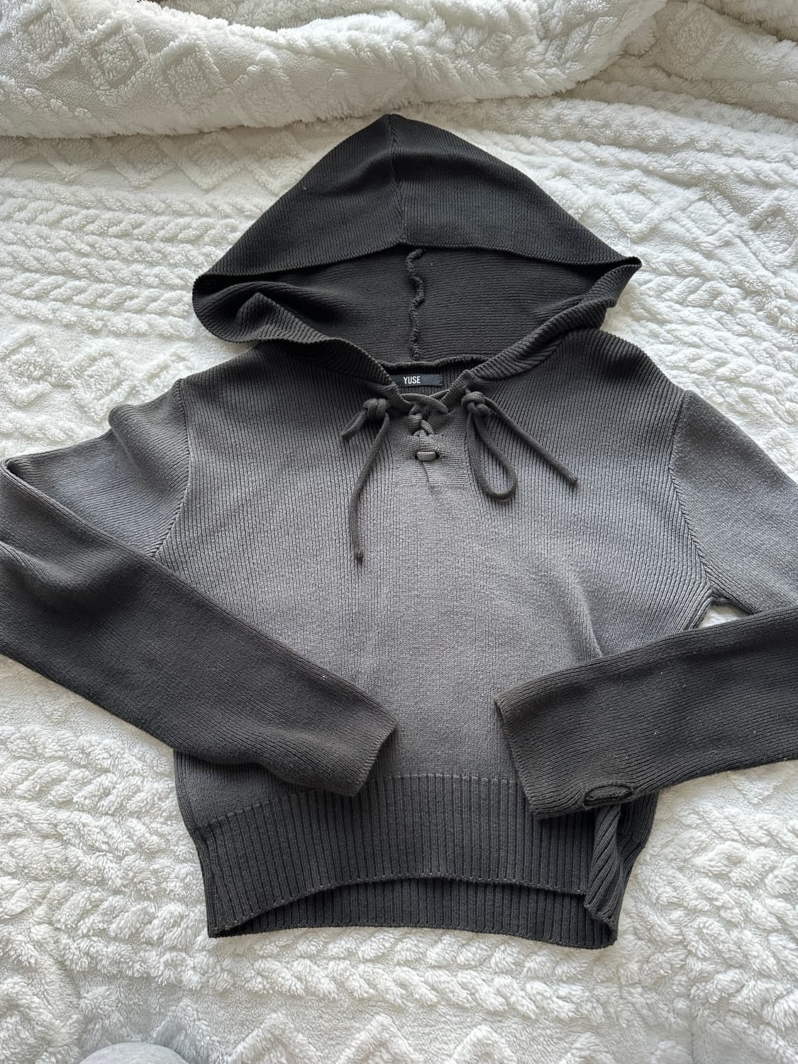 Yuse(유즈) 핑거홀 니트 후드티 상품이미지1
