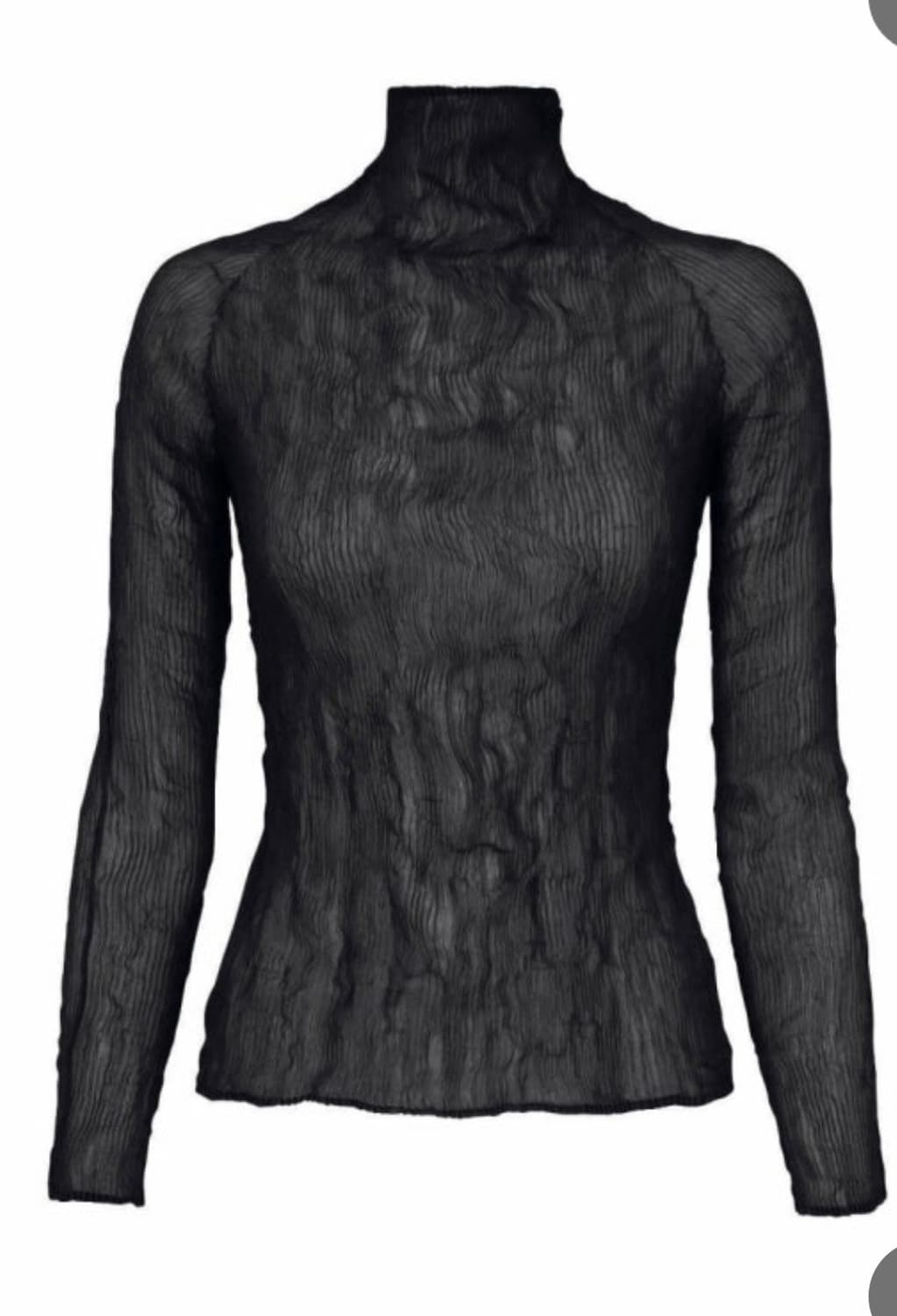 이세이미야케 쉬폰 트위스트 긴팔 블랙 상품이미지1