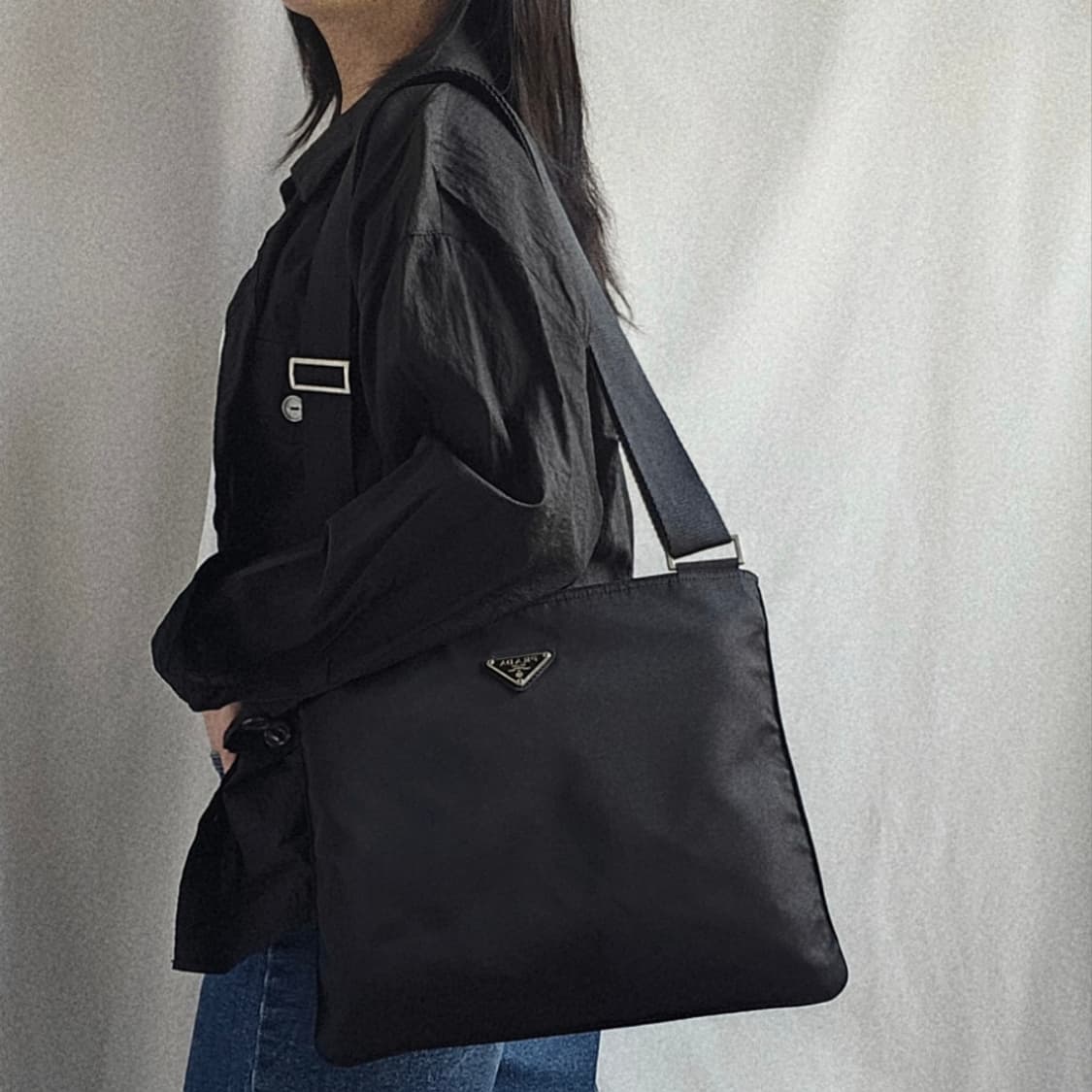 [정품 PRADA] 프라다 포코노 나일론 크로스백 라지 남녀공용 상품이미지9