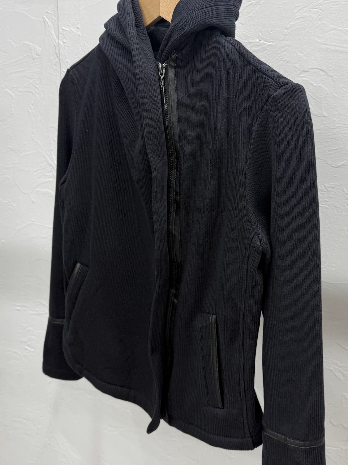 JPN 오프셋 커브드 후드 집업 상품이미지3