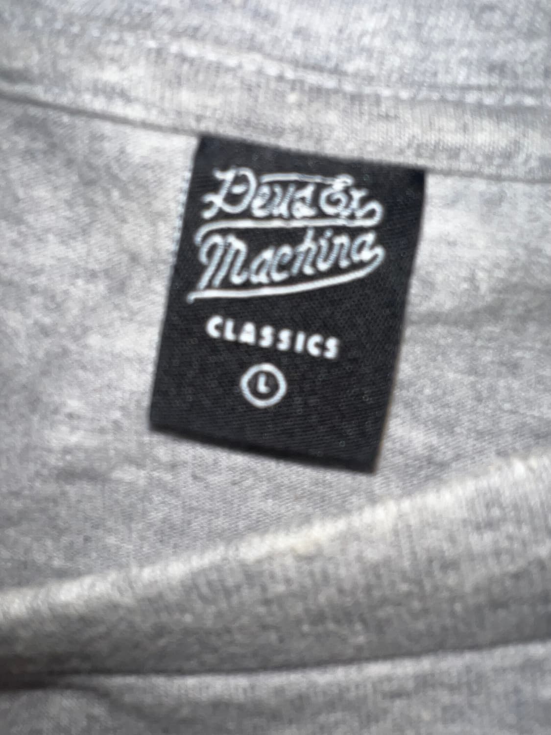 데우스 엑스 마키나 서울 컬리지 어드레스 롱슬리브 그레이 L 상품이미지5