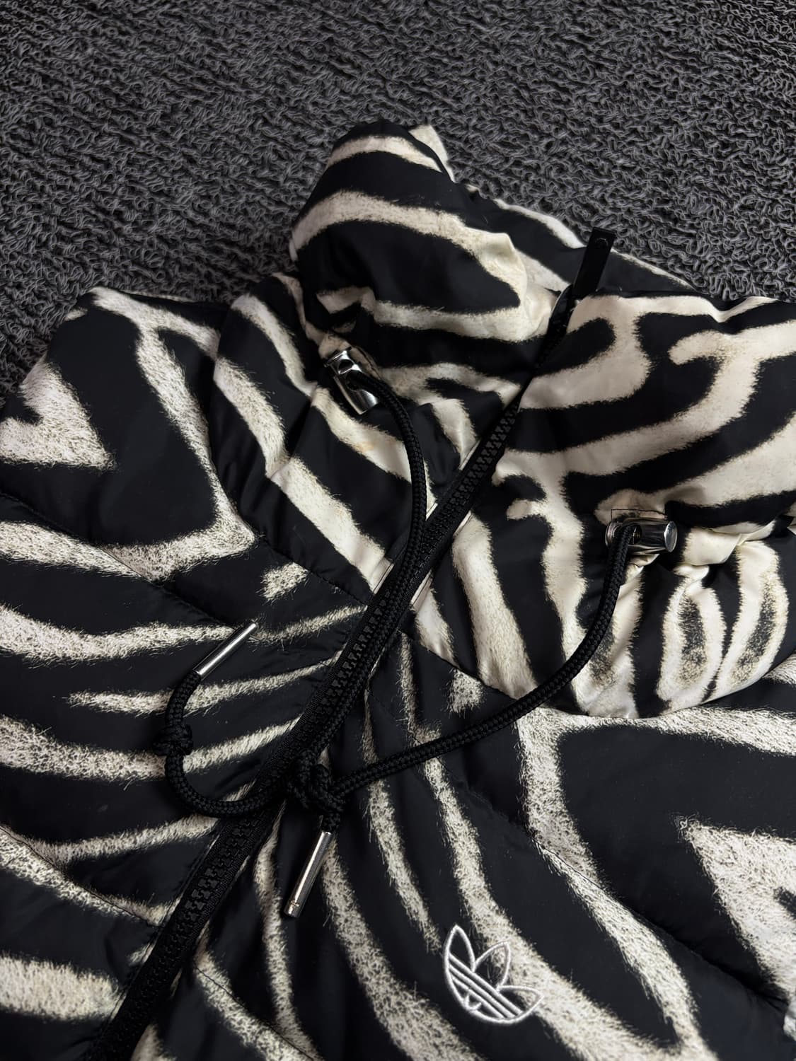 00s 아디다스 타이거 카모 퍼 다운 패딩 베스트 1568 상품이미지4