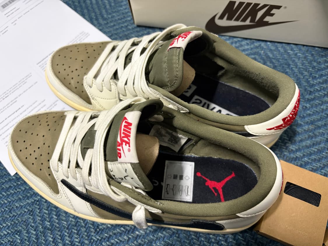 조던1 트래비스 스캇 리버스 올리브 260 상품이미지7