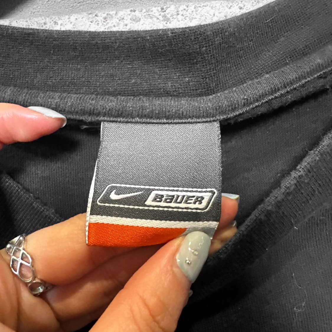 나이키 롱슬리브 캐나다 농구 크레스트 라운드넥 디테일 블랙 상품이미지5