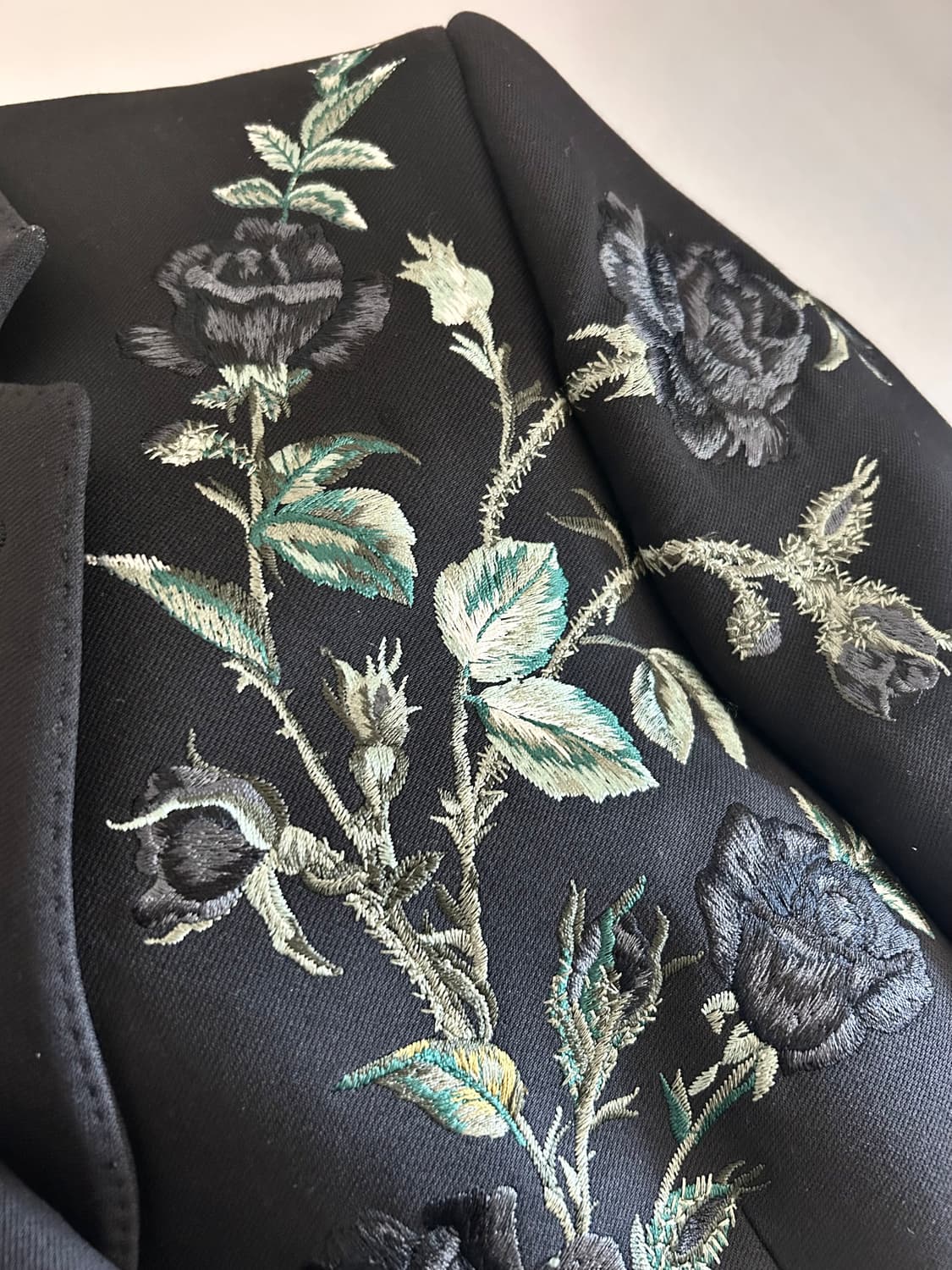 알렉산더 맥퀸 자수 롱코트 상품이미지6