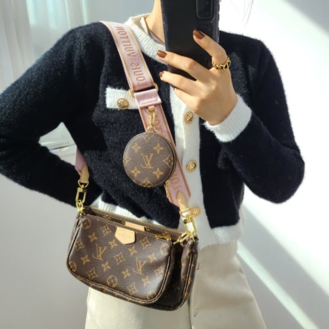 루이비통 멀티 포쉐트 악세수아 로즈 핑크 스트랩 가방끈 상품이미지2